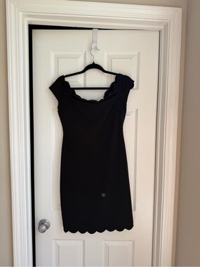 Elegant Black Scalloped-Off Shoulder Mini Dress